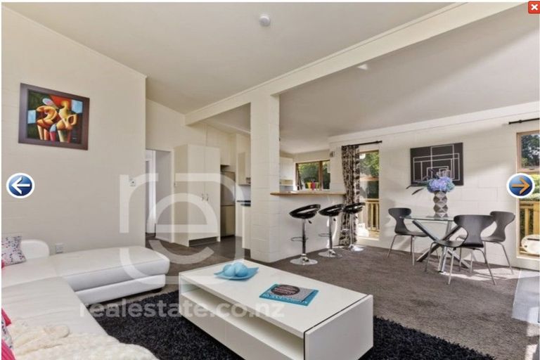 Photo of property in 1/72 Mountbatten Avenue, Hillcrest, Auckland, 0627