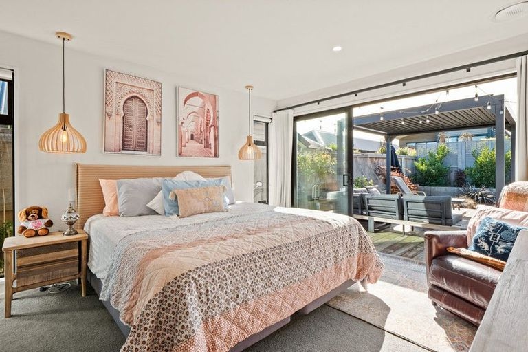 Photo of property in 32 Corriedale Road, Jacks Point, 9371