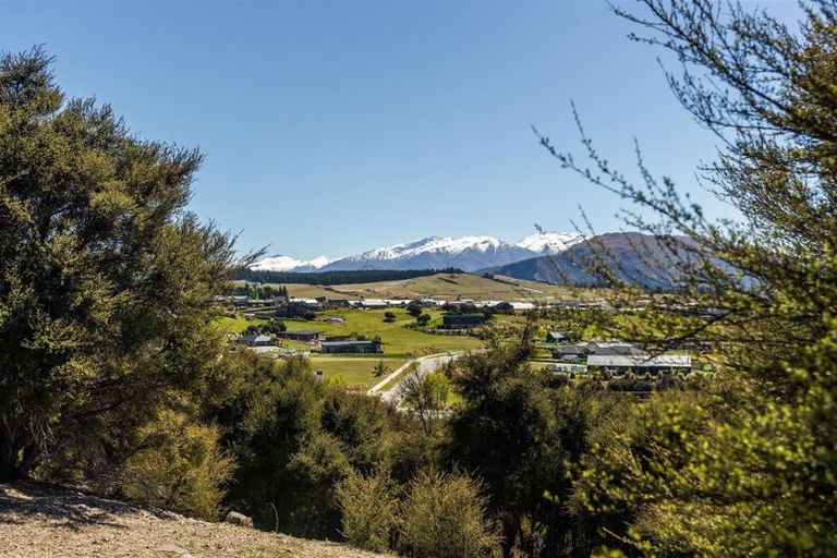 Photo of property in 3 Highfield Ridge, Wanaka, 9305