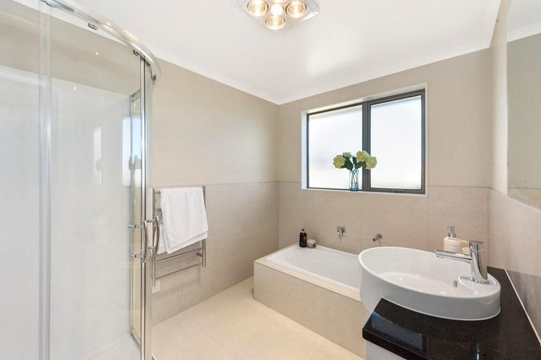 Photo of property in 110 Te Manatu Drive, Huntington, Hamilton, 3210
