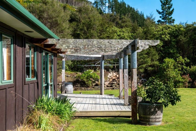 Photo of property in 675 Waikakaho Road, Tuamarina, Blenheim, 7273