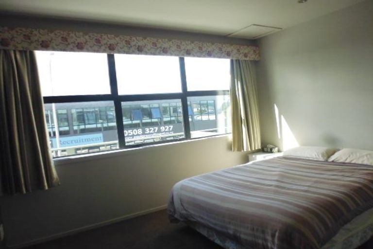 Photo of property in Petone Dental Centre, 374 Jackson Street, Petone, Lower Hutt, 5012