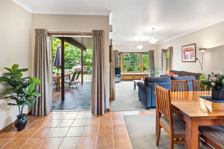 Photo of property in 6 Westall Lane, Avonhead, Christchurch, 8042