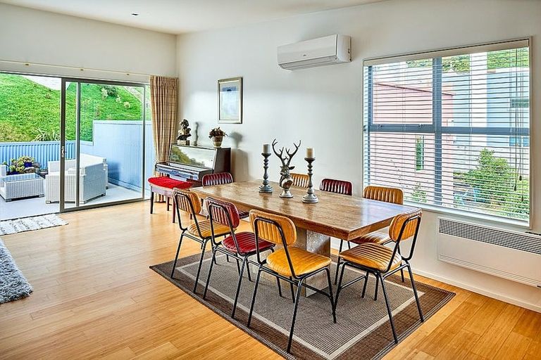 Photo of property in 3 Saddleback Grove, Karori, Wellington, 6012