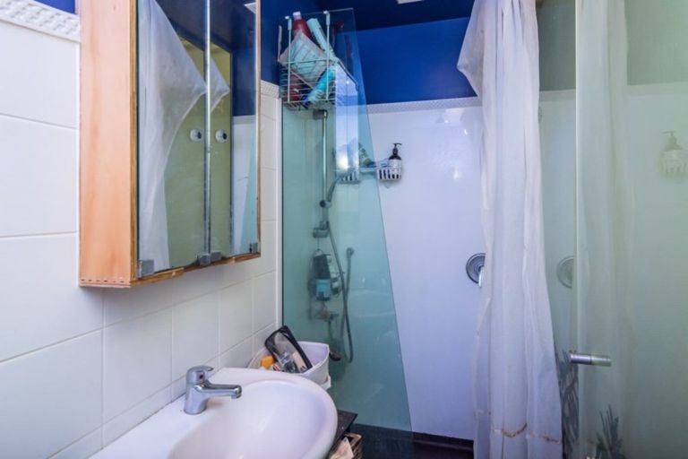 Photo of property in Qba Apartments, 4m/51 Webb Street, Mount Cook, Wellington, 6011