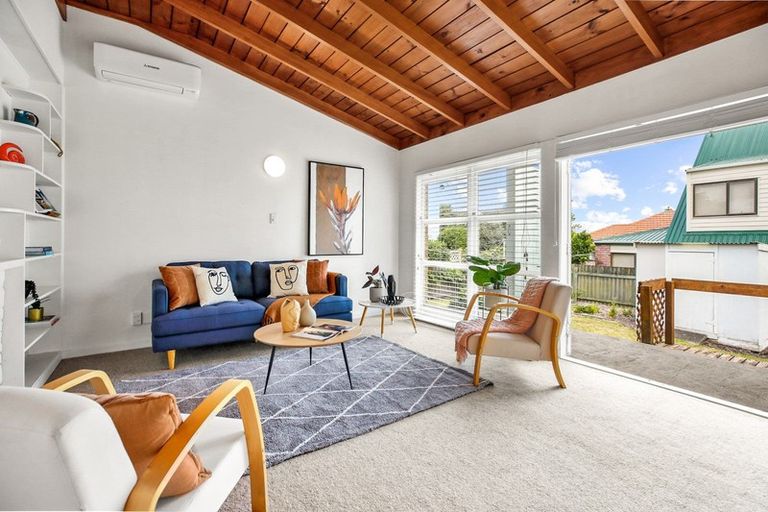 Photo of property in 5a Hillcrest Road, Hillcrest, Hamilton, 3216