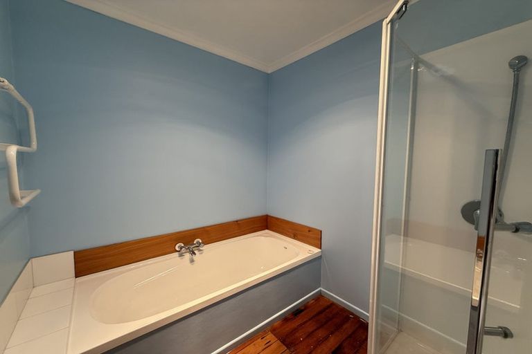 Photo of property in 198c Old Farm Road, Hamilton East, Hamilton, 3216