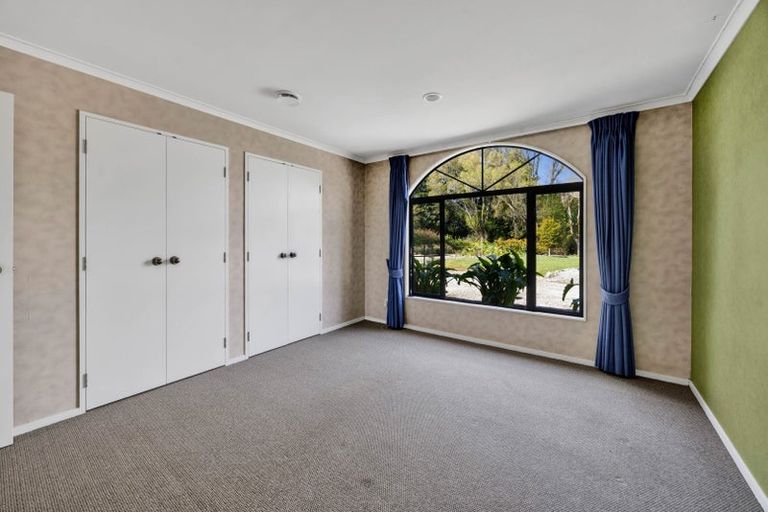 Photo of property in 311 Croydon Road, Midhirst, Stratford, 4394