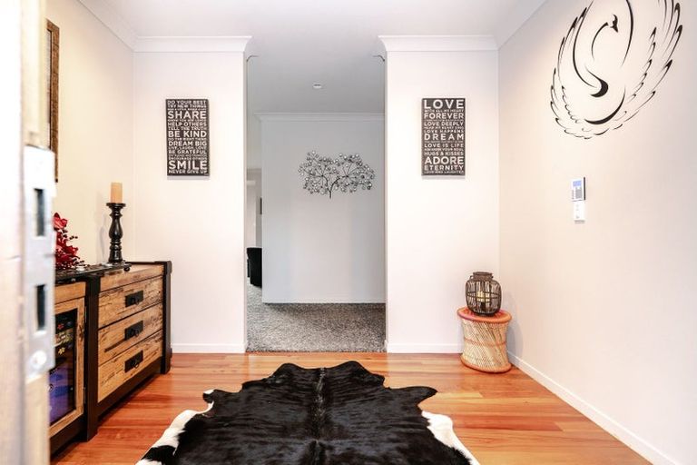 Photo of property in 337d Clarks Beach Road, Clarks Beach, Pukekohe, 2679