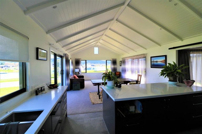 Photo of property in 70 Leeward Drive, Whitianga, 3510