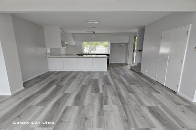 Photo of property in 36 Kirikiri Lane, East Tamaki, Auckland, 2013