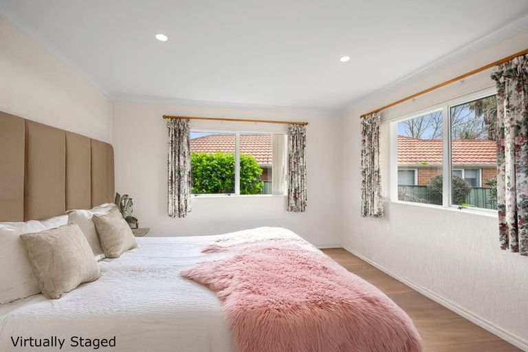 Photo of property in 6 Cabeleigh Drive, Helensville, 0800