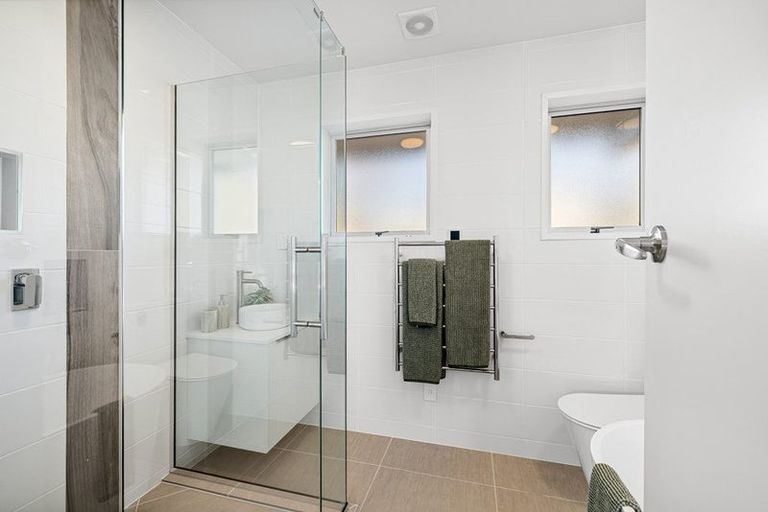 Photo of property in 1/4 Ruddenklau Lane, Bishopdale, Christchurch, 8053