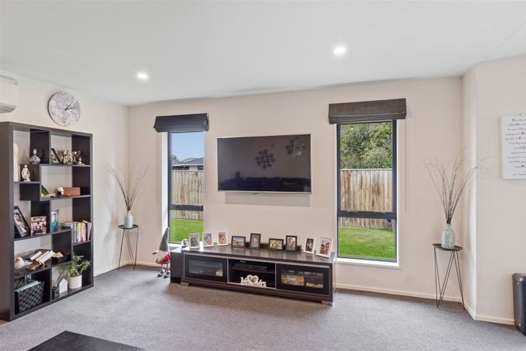 Photo of property in 17 Dynes Road, Rolleston, 7615