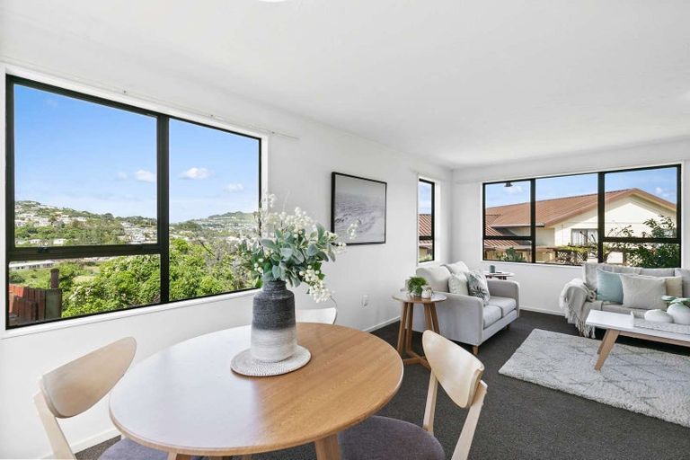 Photo of property in 36 Dominica Crescent, Grenada Village, Wellington, 6037