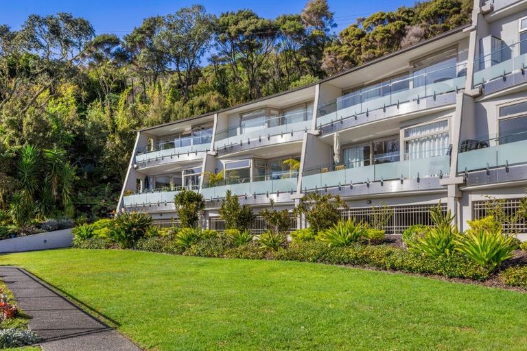 Photo of property in Bridgewater Apartments, 201/7 Te Rangi Cross Road, Paihia, 0200