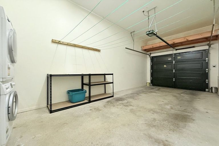 Photo of property in 60 Futuna Close, Karori, Wellington, 6012