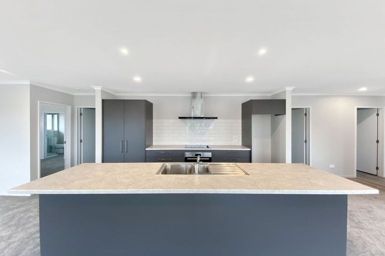 Photo of property in 14 Herridge Street, Woodend, 7691