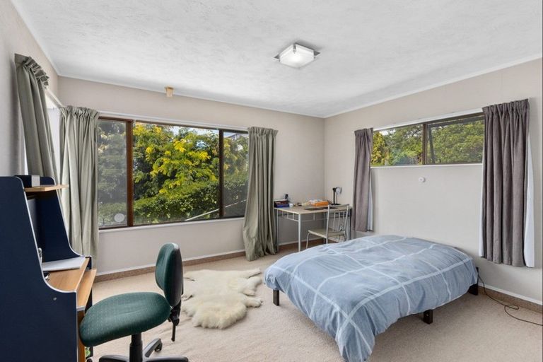 Photo of property in 16 Kokako Place, Taradale, Napier, 4112
