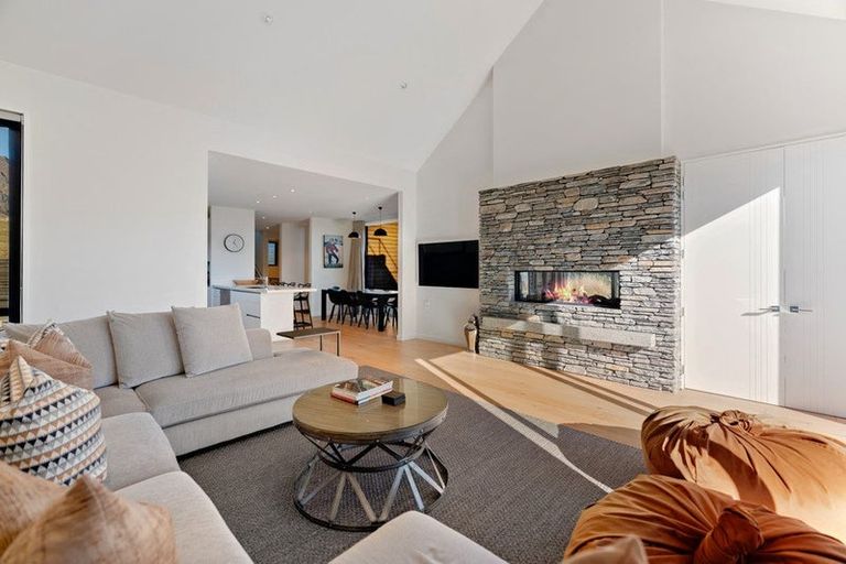 Photo of property in 4 Stockyard Lane, Jacks Point, Queenstown, 9371
