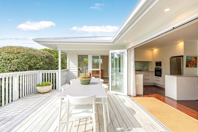 Photo of property in 25 Riverside Drive, Point Wells, Warkworth, 0986