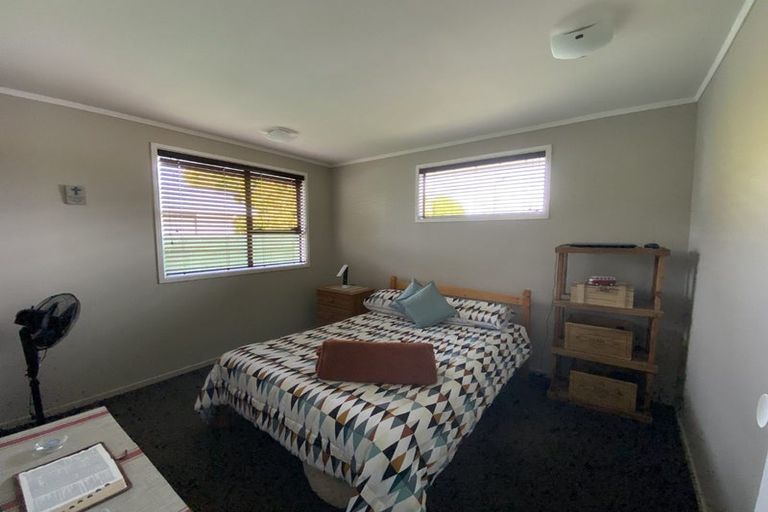 Photo of property in 8 Denver Grove, Totara Park, Upper Hutt, 5018