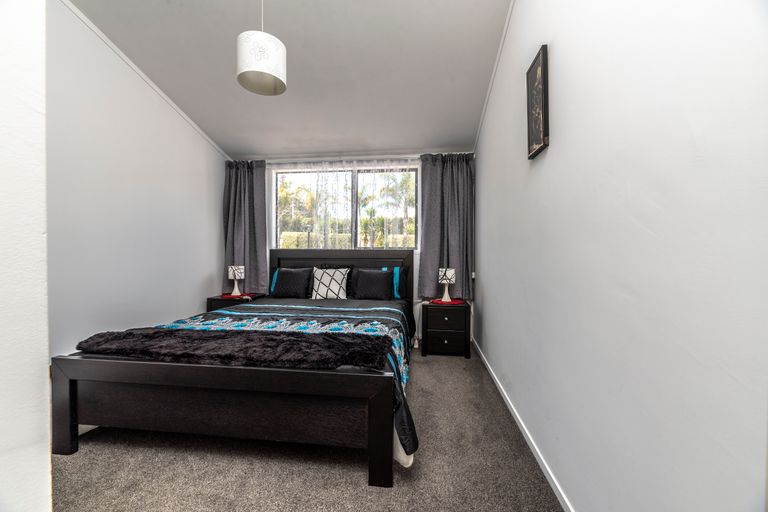 Photo of property in 38 Riddell Road, Kerikeri, 0230