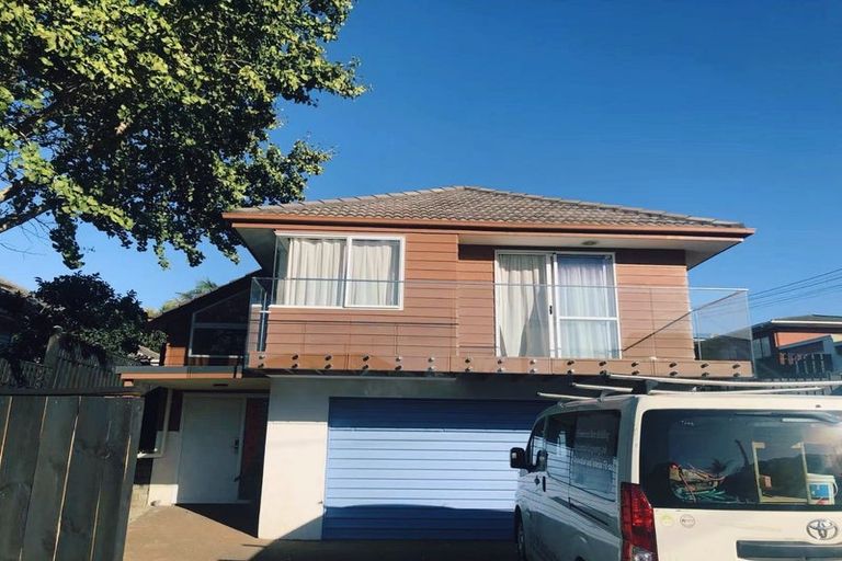 Photo of property in 2a Trafalgar Road, Milford, Auckland, 0620