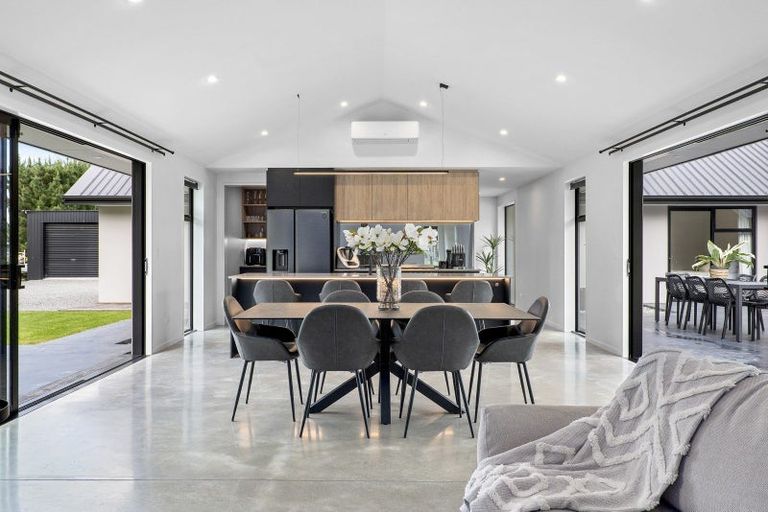 Photo of property in 14 Walford Way, Darfield, 7571