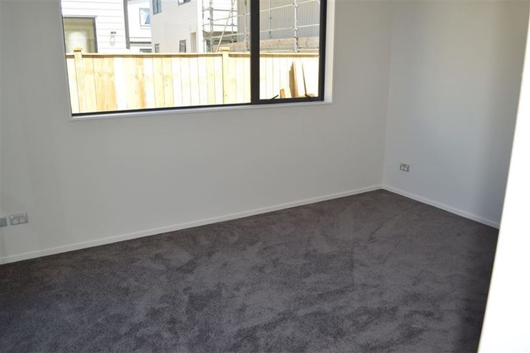 Photo of property in 9 Pihoihoi Place, Hobsonville, Auckland, 0616