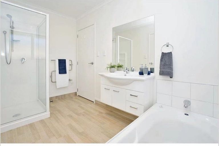 Photo of property in 53 Dey Street, Hamilton East, Hamilton, 3216