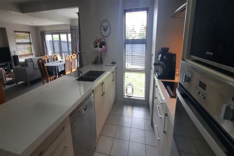 Photo of property in 2 Millpark Place, Northwood, Christchurch, 8051