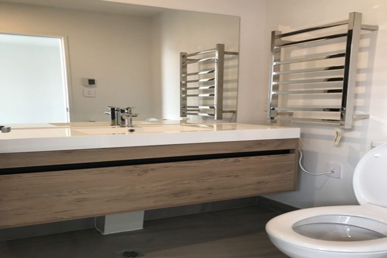 Photo of property in 18u1 Oriental Terrace, Oriental Bay, Wellington, 6011