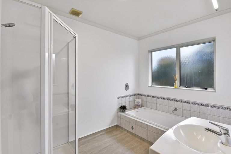 Photo of property in 114d Arawhata Road, Paraparaumu, 5032