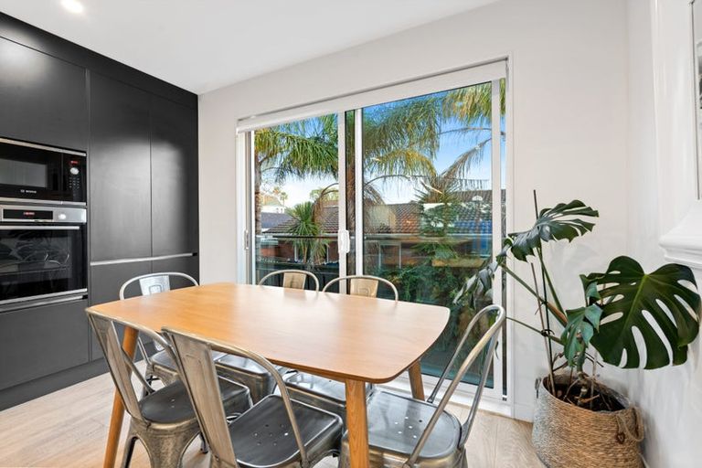 Photo of property in 3/4 Jutland Road, Hauraki, Auckland, 0622