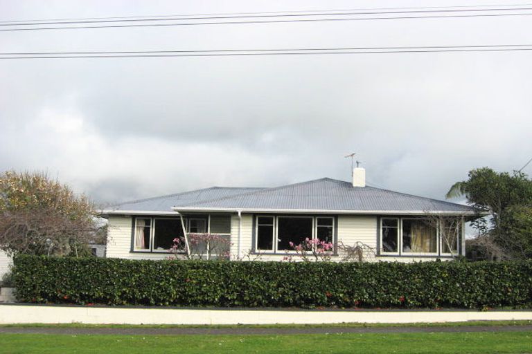 Photo of property in 203 Omata Road, Spotswood, New Plymouth, 4310