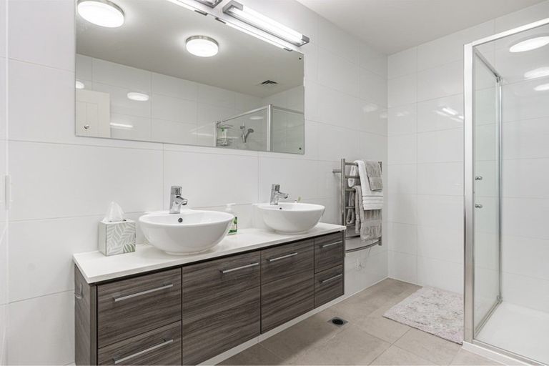 Photo of property in 90 Landmark Terrace, Orewa, 0931