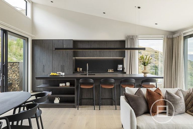Photo of property in 86 Middleton Road, Queenstown Hill, Queenstown, 9300