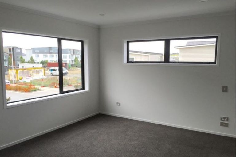 Photo of property in 1 Mapou Road, Hobsonville, Auckland, 0616