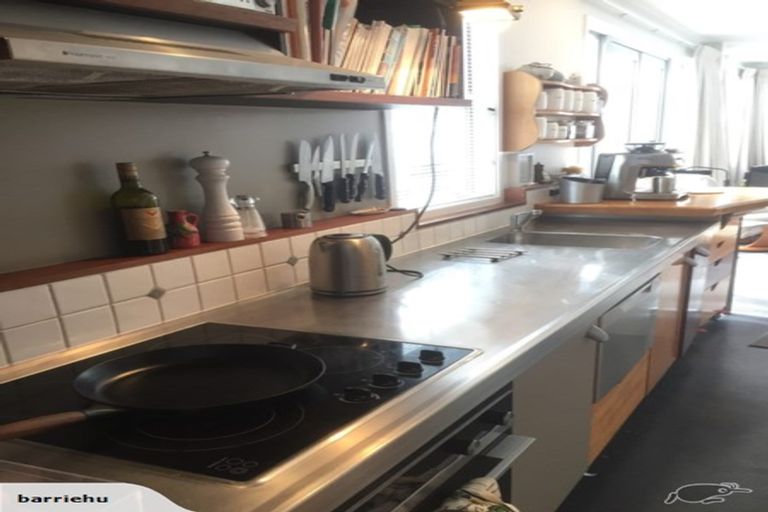 Photo of property in Qba Apartments, 5c/51 Webb Street, Mount Cook, Wellington, 6011