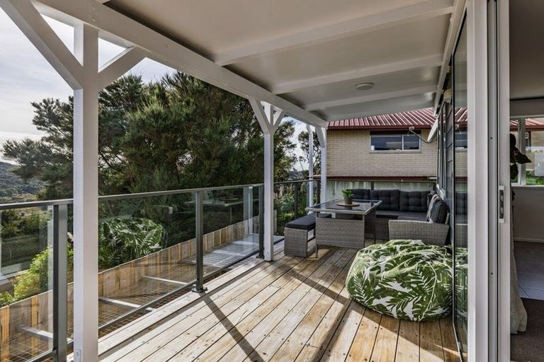 Photo of property in 12a Waterview Place, Haruru, 0204