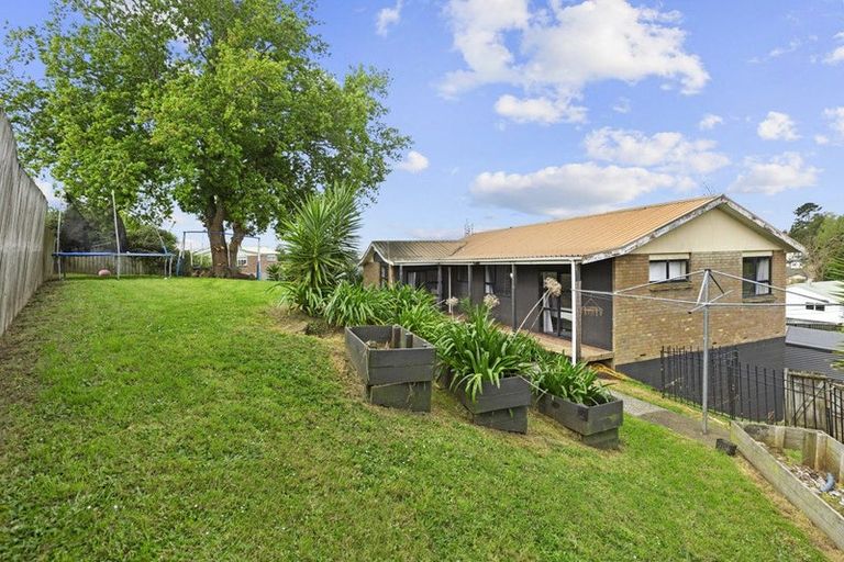 Photo of property in 1 Matai Place, Huntly, 3700