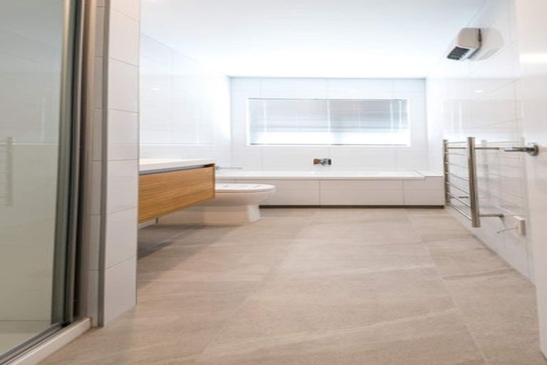 Photo of property in 9 Waituarua Drive, Takanini, 2112