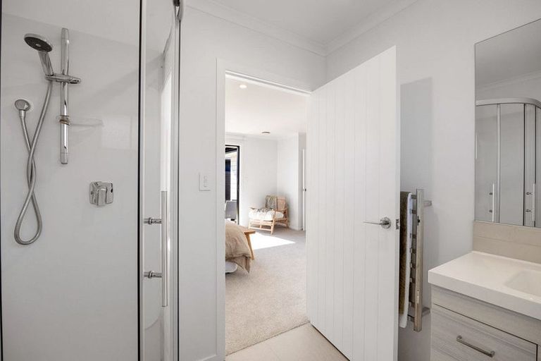 Photo of property in 12 Lewis Way, Cambridge, 3434