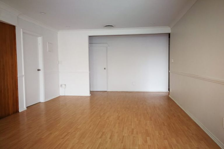 Photo of property in 8 Stanley Road, Glenfield, Auckland, 0629