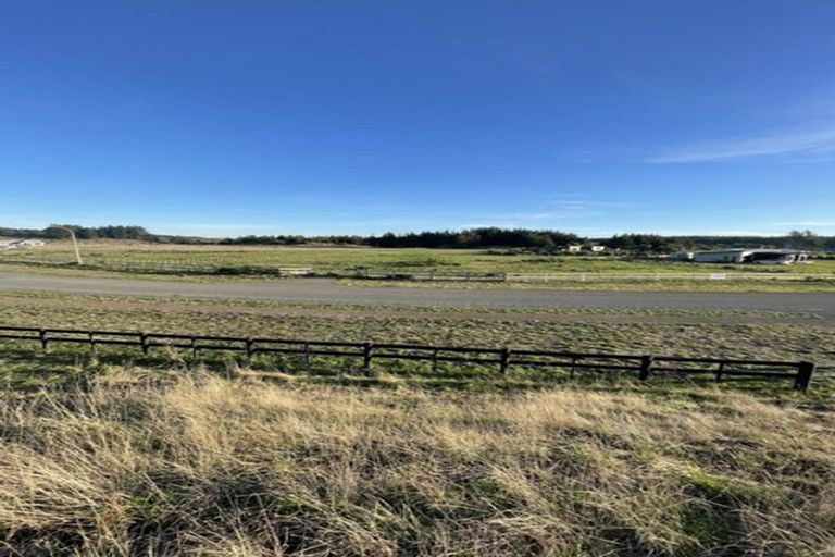 Photo of property in 16 Truebridge Drive, Waitarere, Levin, 5510