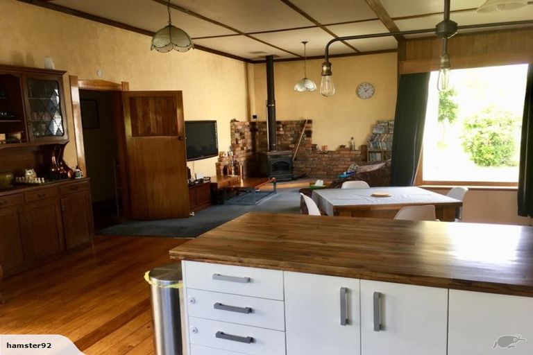 Photo of property in 12 Olivia Street, Stratford, 4332