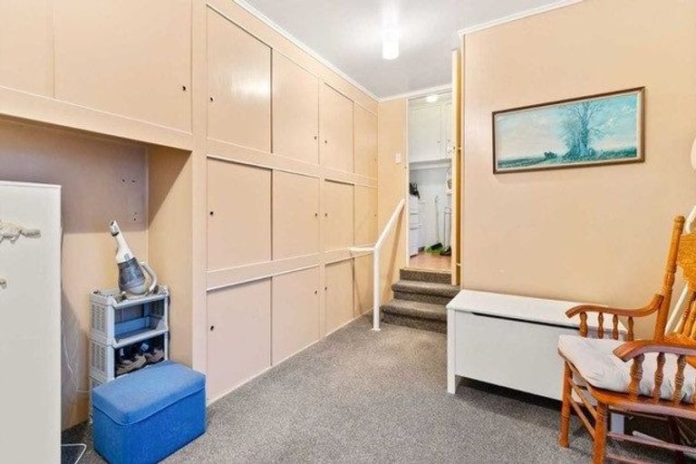 Photo of property in 58 Royal Road, Massey, Auckland, 0614