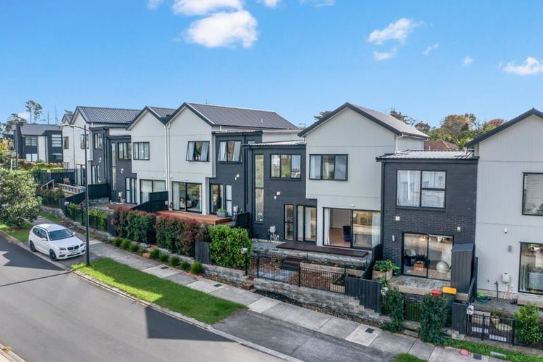 Photo of property in 7b Podgora Avenue, Kumeu, 0810