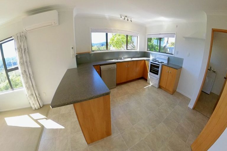 Photo of property in 30 Kokich Crescent, Onerahi, Whangarei, 0110